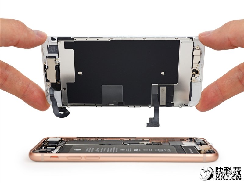 iPhone 8完全拆解：罕見2GB內(nèi)存造就奇跡！